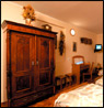 3 person room